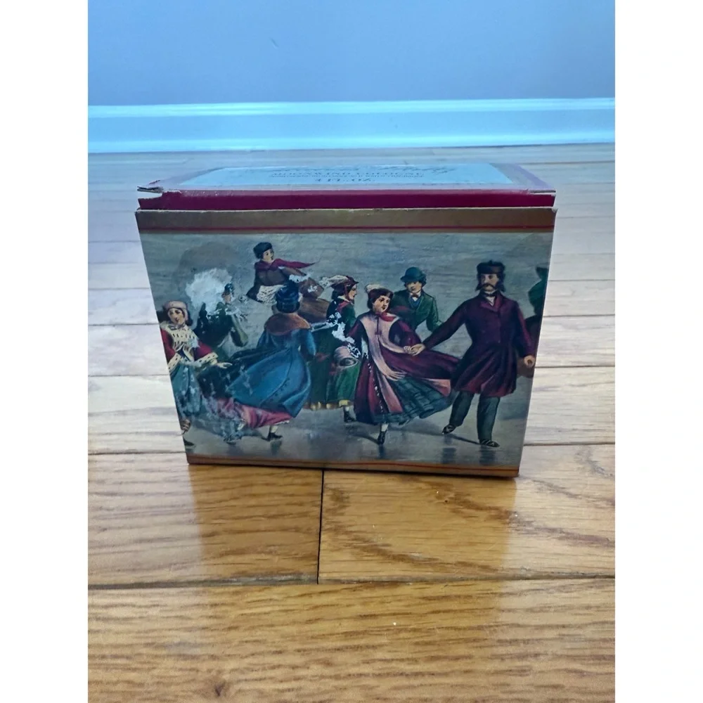 Avon Vintage 1977 Skater’s Waltz Moonwind Cologne - New in Box - Picture 4 of 6